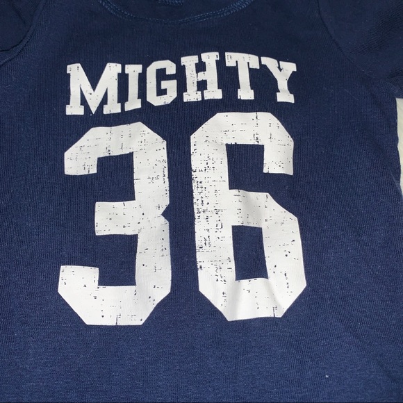 Carter’s/Gerber jumpsuit bundle - 6 months - Picture 2 of 9